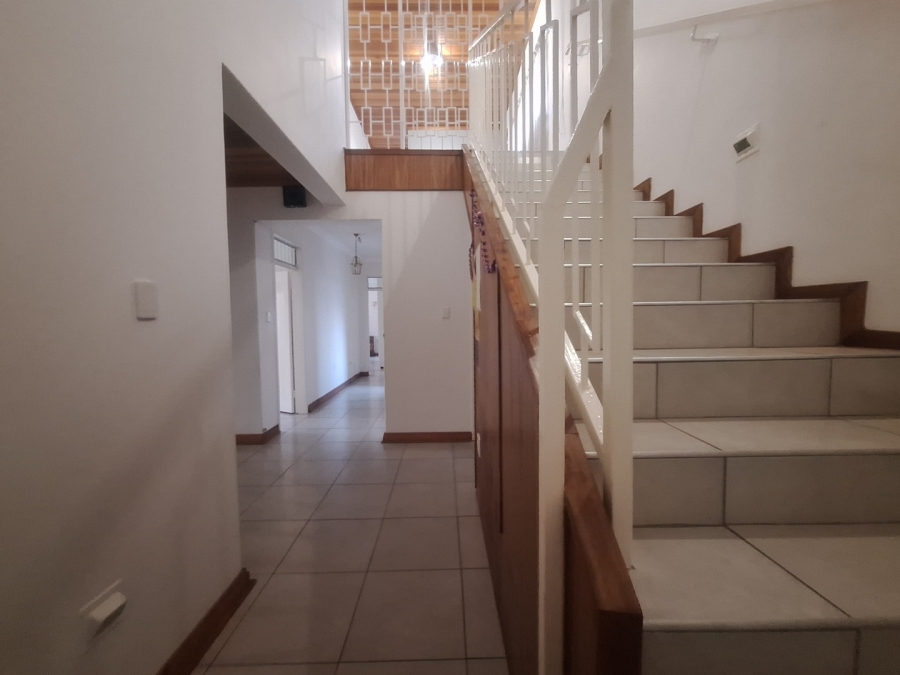 4 Bedroom Property for Sale in Mohadin North West